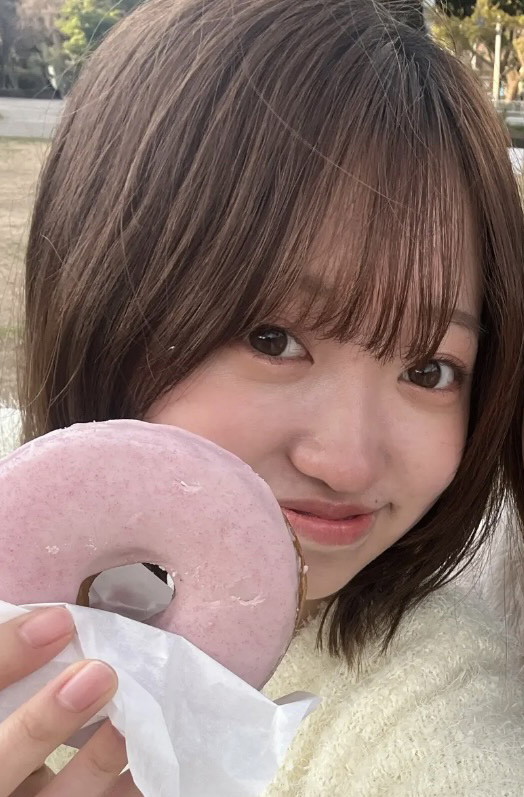 佐々木詩織.jpg